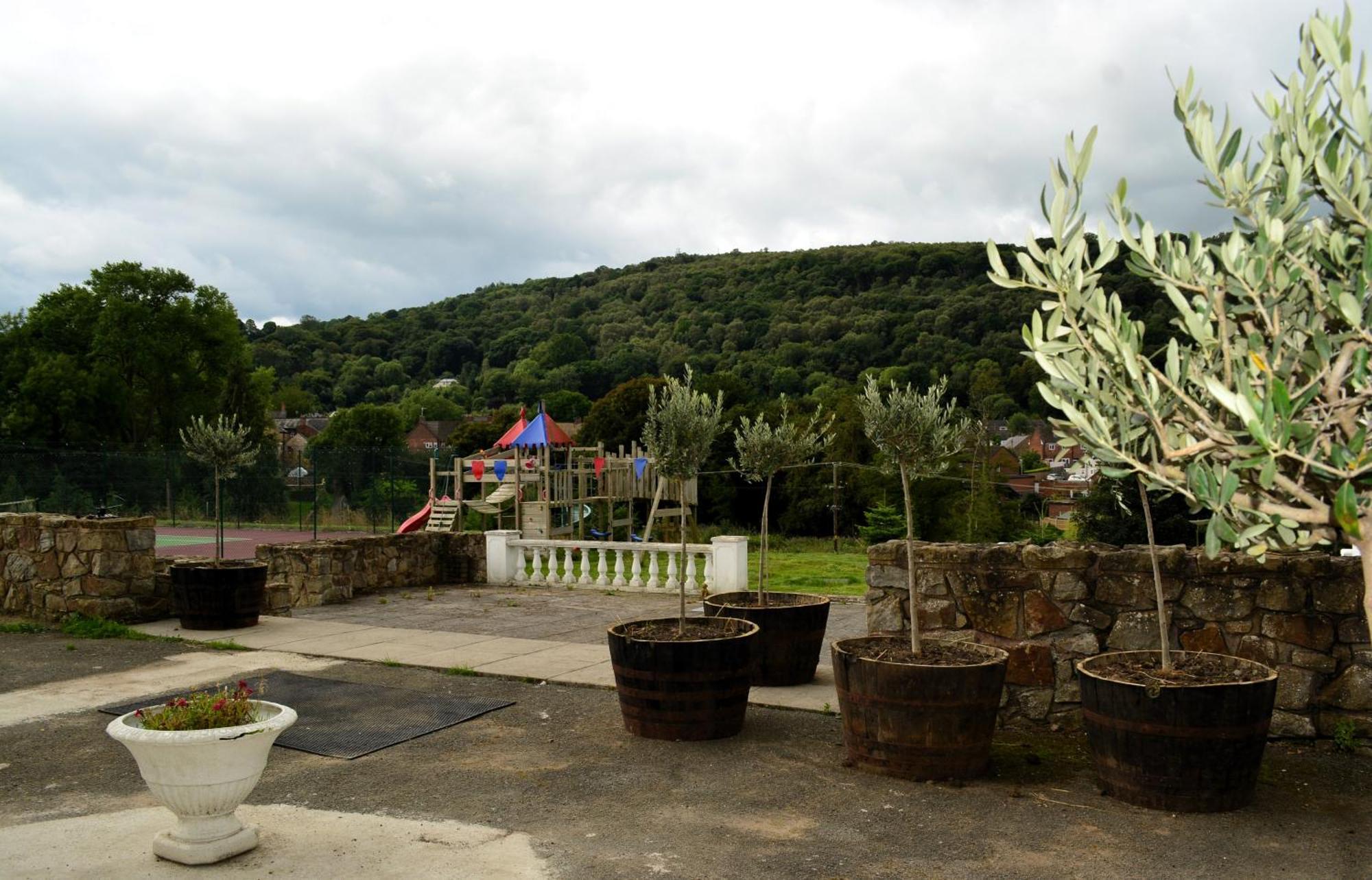 Family Retreat Or Romantic Break